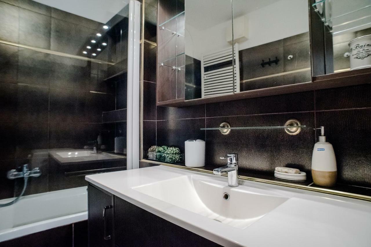 Hollo Apartment - Private Garage - A/C Budapest Kültér fotó