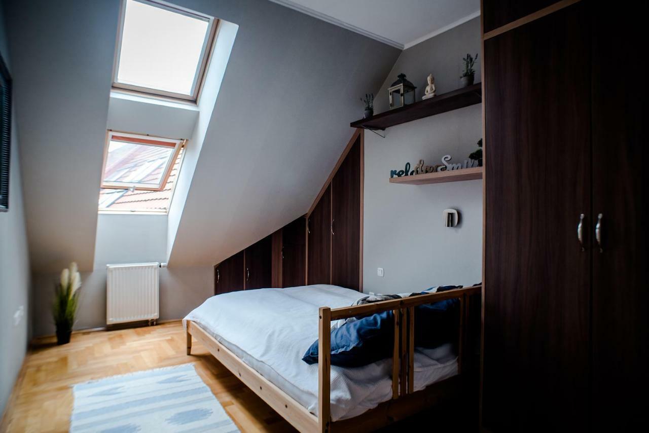 Hollo Apartment - Private Garage - A/C Budapest Kültér fotó